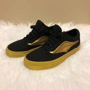 Harry Potter Golden Snitch Vans men 5 women 6.5